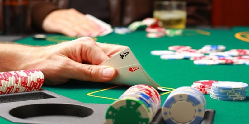 Chiến thuật chơi poker bluff chắc chắn thắng